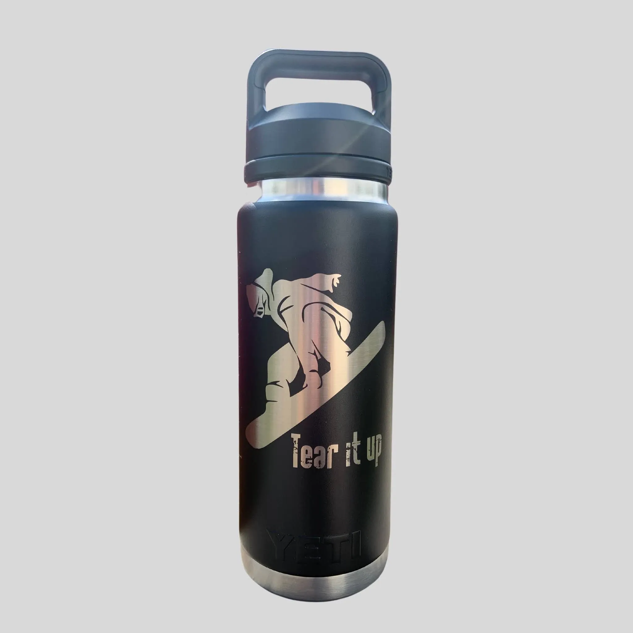 Yeti - 26 oz Rambler Bottle with Chug Cap Black