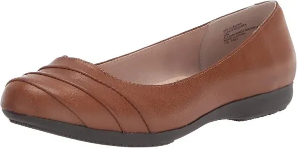 CLIFFS BY WHITE MOUNTAIN Women's Clara Ballet Flat