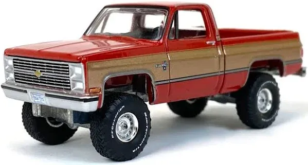 2022 AUTO WORLD 1:64 B&amp;B RED &amp; Gold 1983 Chevy Silverado K10 Truck NEW