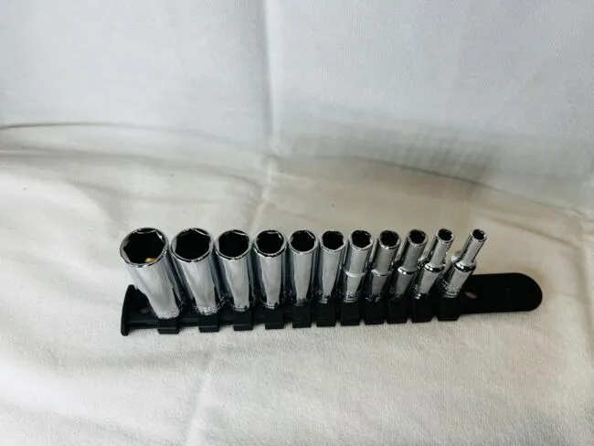 New CRAFTSMAN 11 Pc. SAE DEEP Socket Set 1/4&#034; Dr. CMMT12050 With Rack