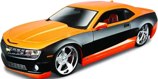 Assembly Line 2010 Camaro SS Die Cast Model Car Kit- 1/24 scale by Maisto NIB***