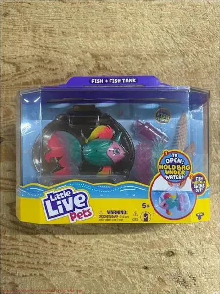 Little Live Pets Lil Dippers Unicorn Fish and Tank New In Box