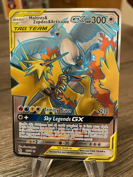 Hidden Fates #66/68 Moltres &amp; Zapdos &amp; Articuno GX (Full Art)