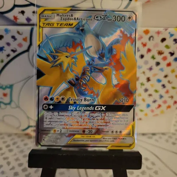 Pokémon TCG Moltres &amp; Zapdos &amp; Articuno Tag Team GX Hidden Fates 66/68 Holo Full