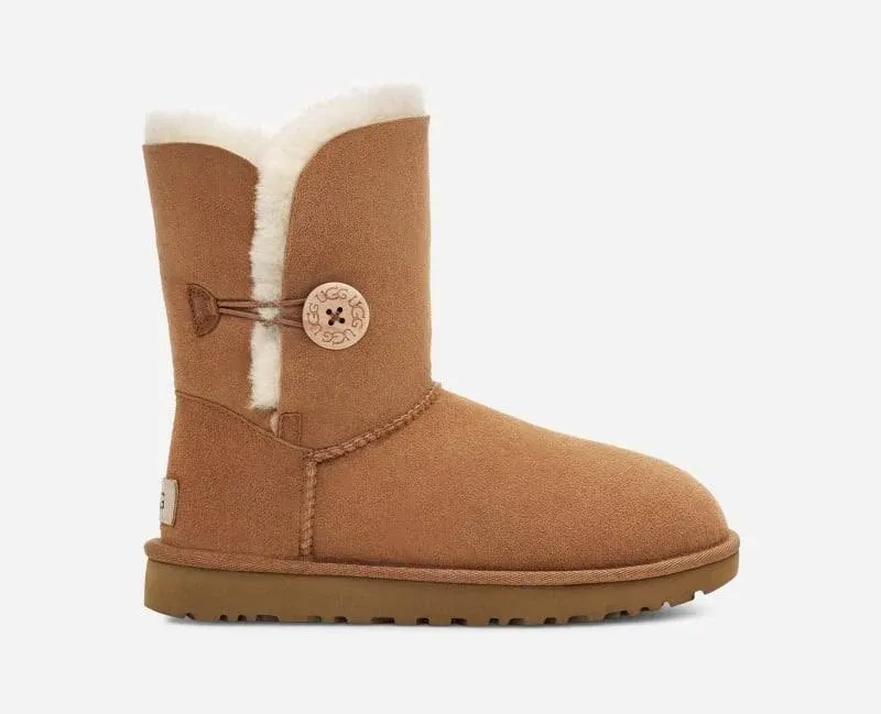 UGG Women's Bailey Button II