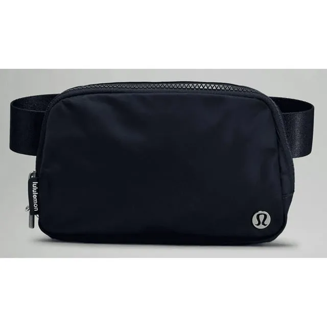 Lululemon Everywhere Belt Bag Large 2L - Rhino Grey